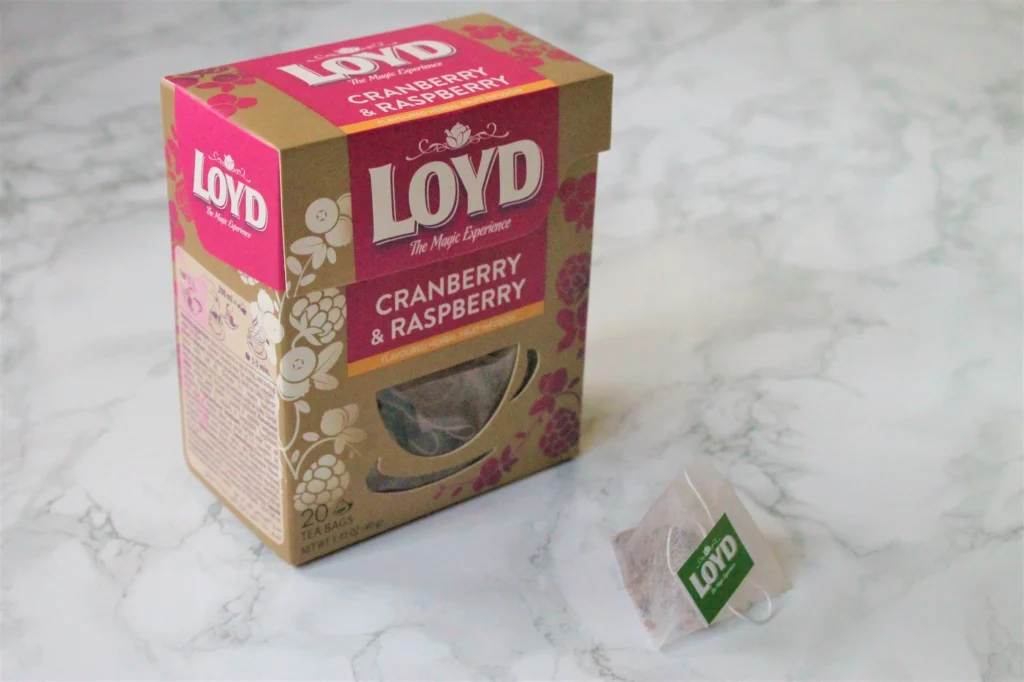 loyd cranberry raspberry tea sachet