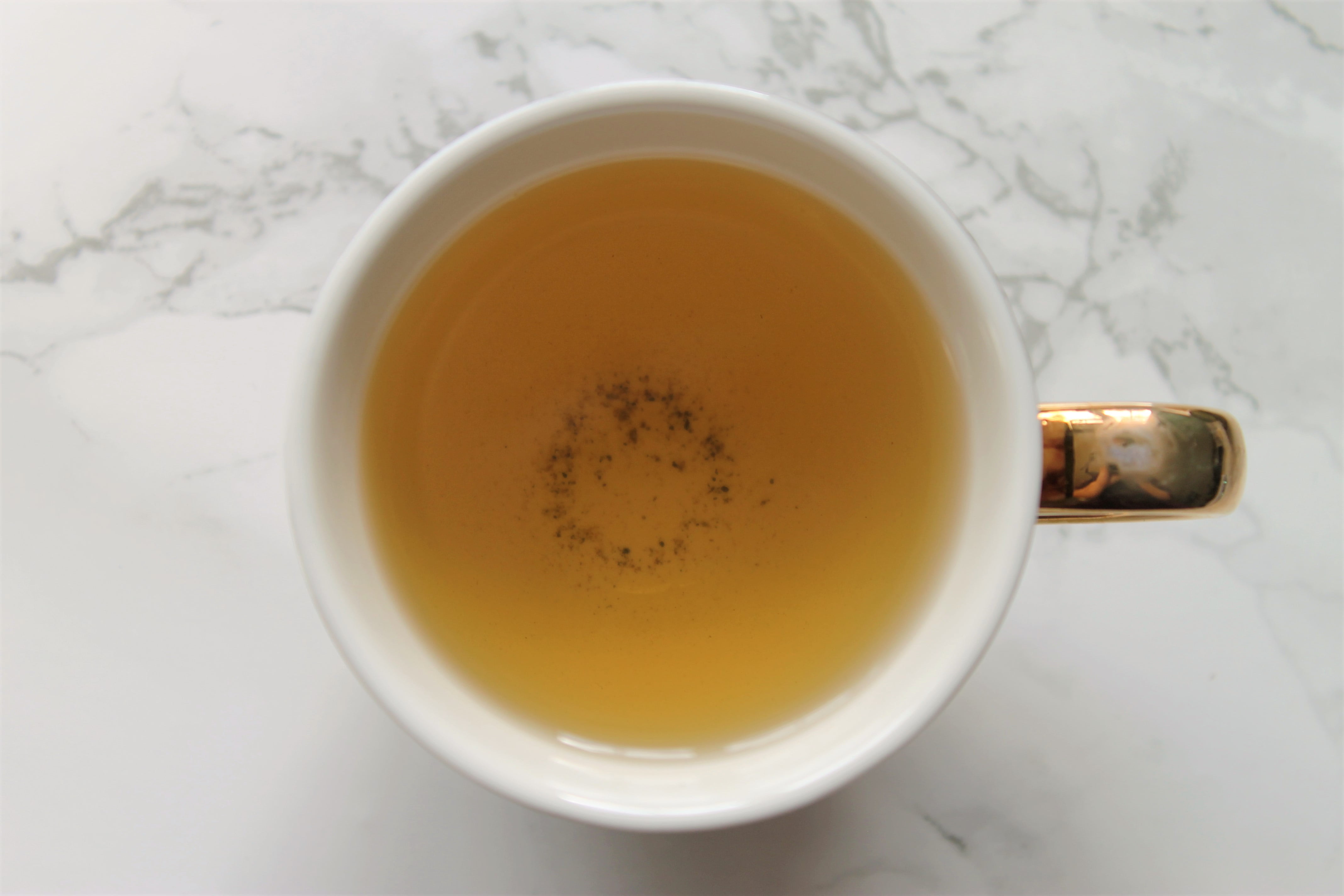 Basilur White Moon Tea Review | Izzy's Corner Tea Reviews