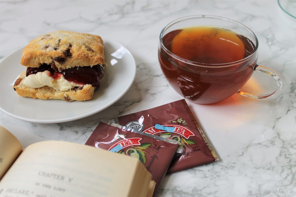 afternoon tea mlesna earl grey cream with scone