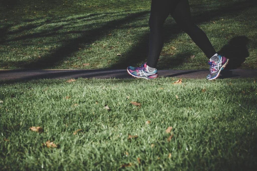 person walking to lose weight